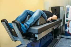 Why Choose Spinal Decompression Therapy for Sciatica?